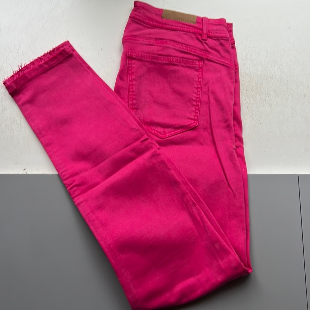 NWOT Women’s Zara Trafaluc Denim Jeans